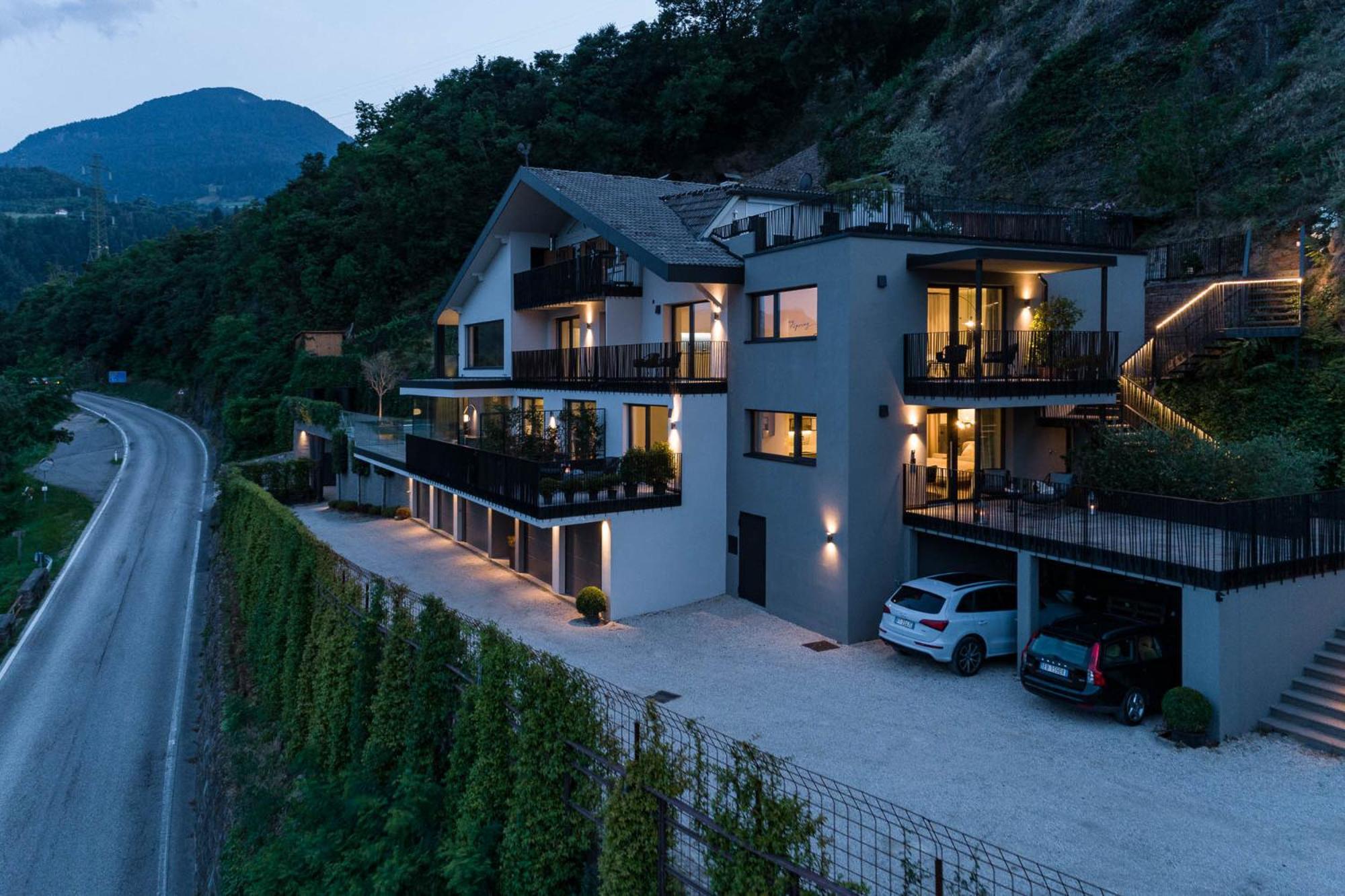 My Spring - Panoramic Suites Лана Екстериор снимка